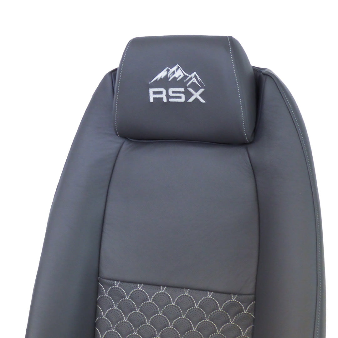 Ledersitz-Set mit Rautenmuster