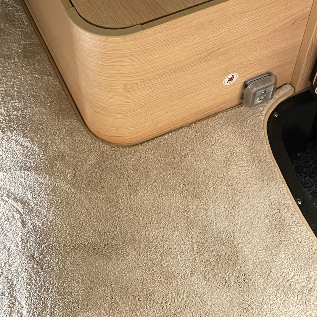 Wohnraum Teppich - Hymer ML-T 570