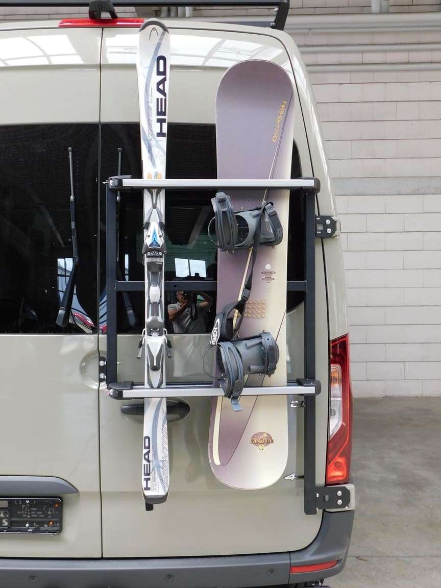 Ski-Snowboardhalter